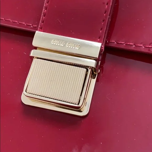 NEW! Luxe MIU MIU Patent Burgundy Red Pouch Clutch Cosmetic Bag w Gold accent LE - Picture 3 of 9
